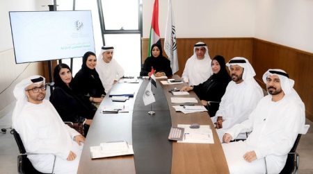 فضيلة المعيني أول امرأة تترأس جمعية الصحفيين الإماراتية