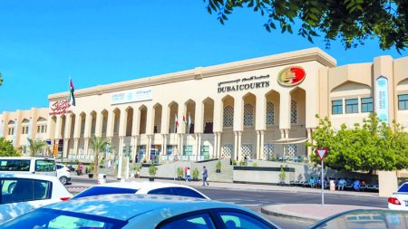 إلزام «نزيل متهرب» بسداد 104 آلاف درهم لفندق