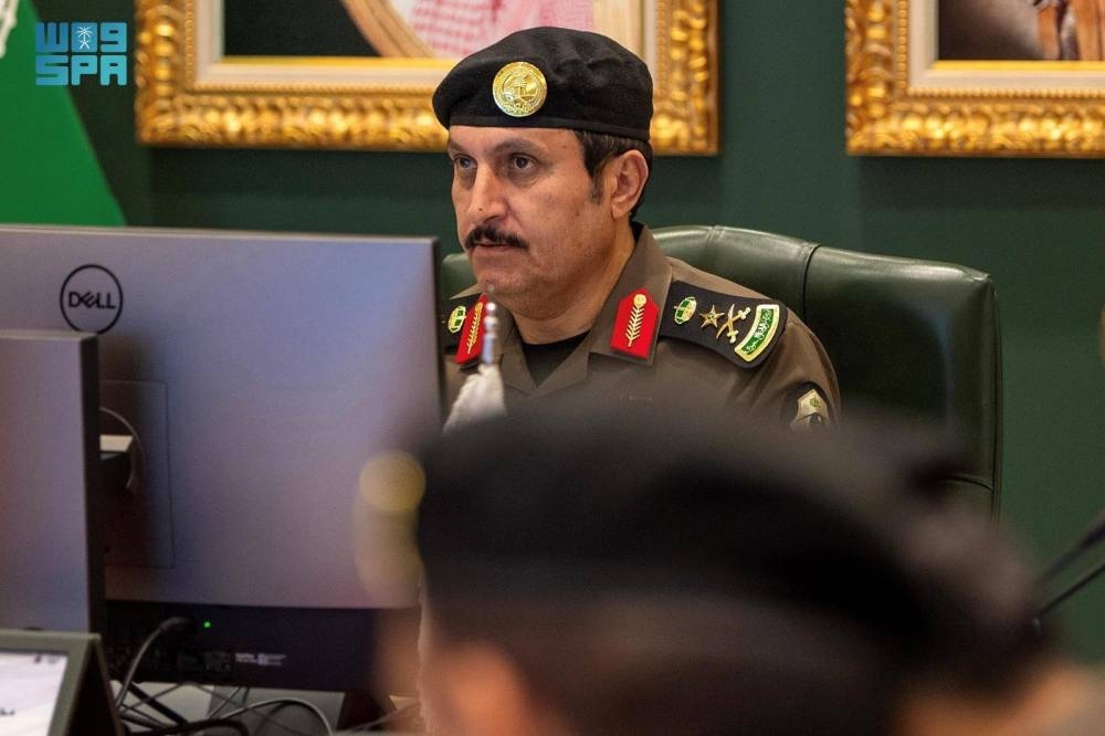 مدير الأمن العام يبحث استعدادات قوات أمن الحج