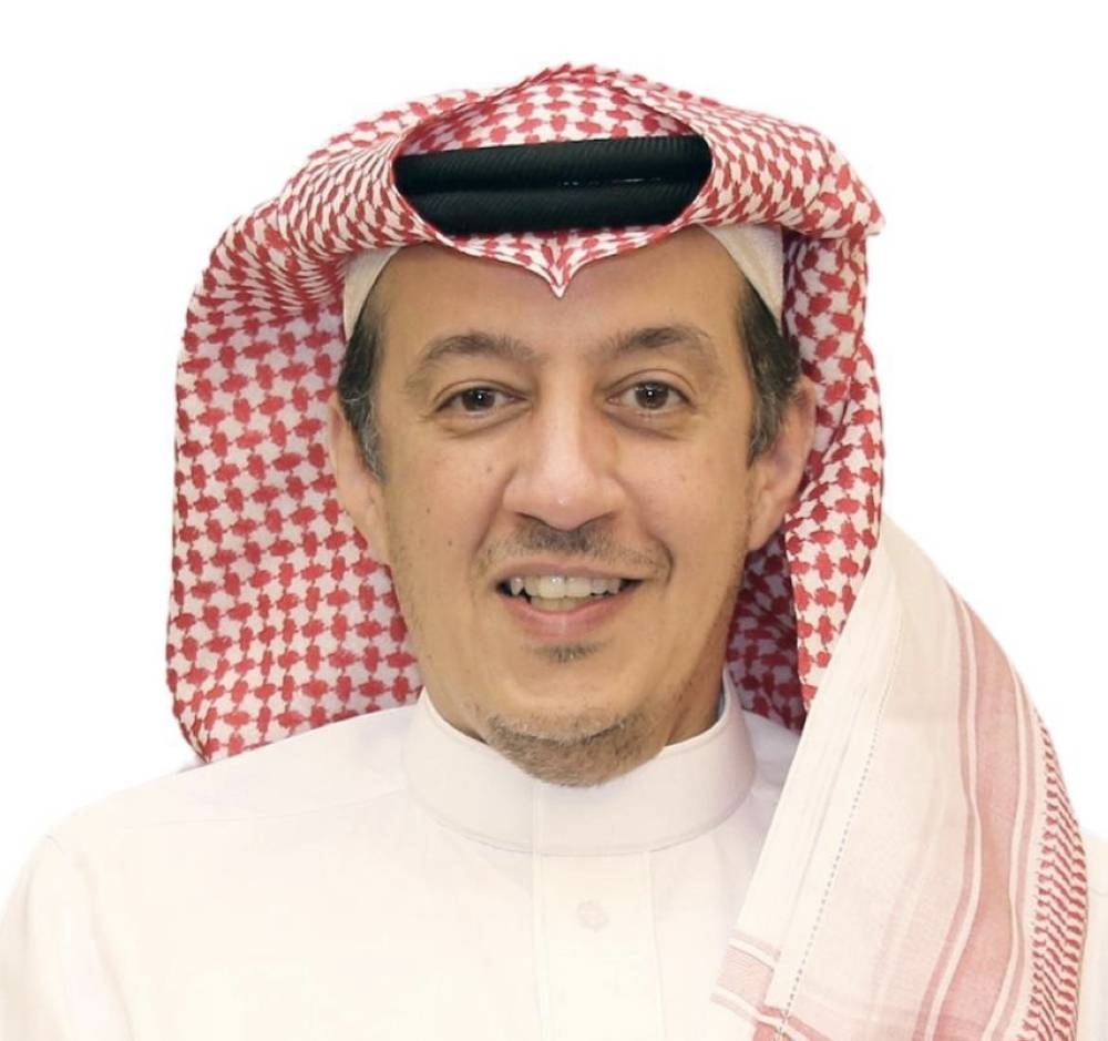 العشق بين جميل الحجيلان والمايكروفون!