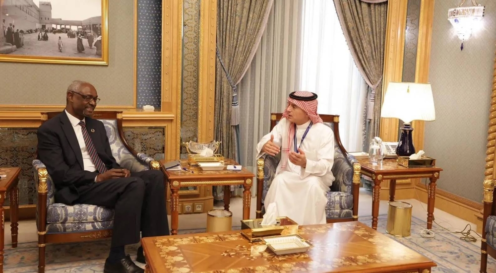 الجبير وثياو يناقشان المستجدات الدولية حول حماية البيئة والحد من التصحر