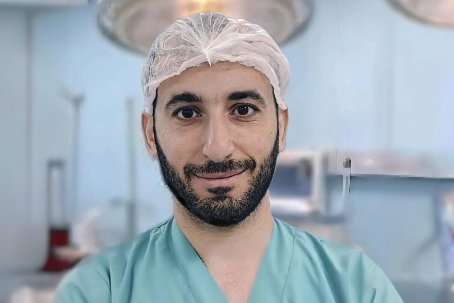 إعدام مُعلمة وابنها الطبيب.. حكاية في طريق النزوح إلى جنوب غزة