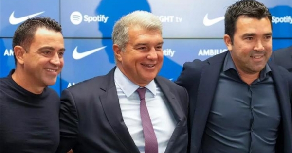 اسطورة فالنسيا يعتبر ان ديكو هو مشكلة برشلونة الحقيقة وليس تشافي