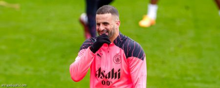 ووكر يدعم دفاع السيتي