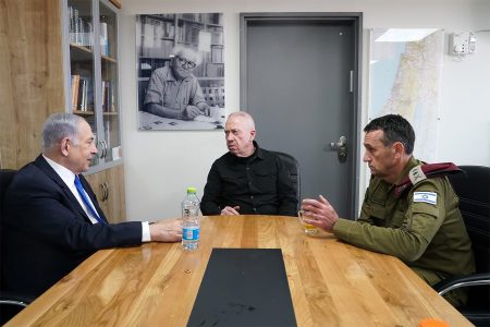 تحركات إسرائيلية لمنع إصدار مذكرات اعتقال دولية ضد نتنياهو وقادة جيشه