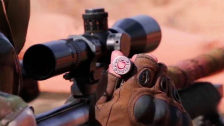 مغردون: عمليات القنص القسامية تؤكد أن الاحتلال عالق في رمال غزة