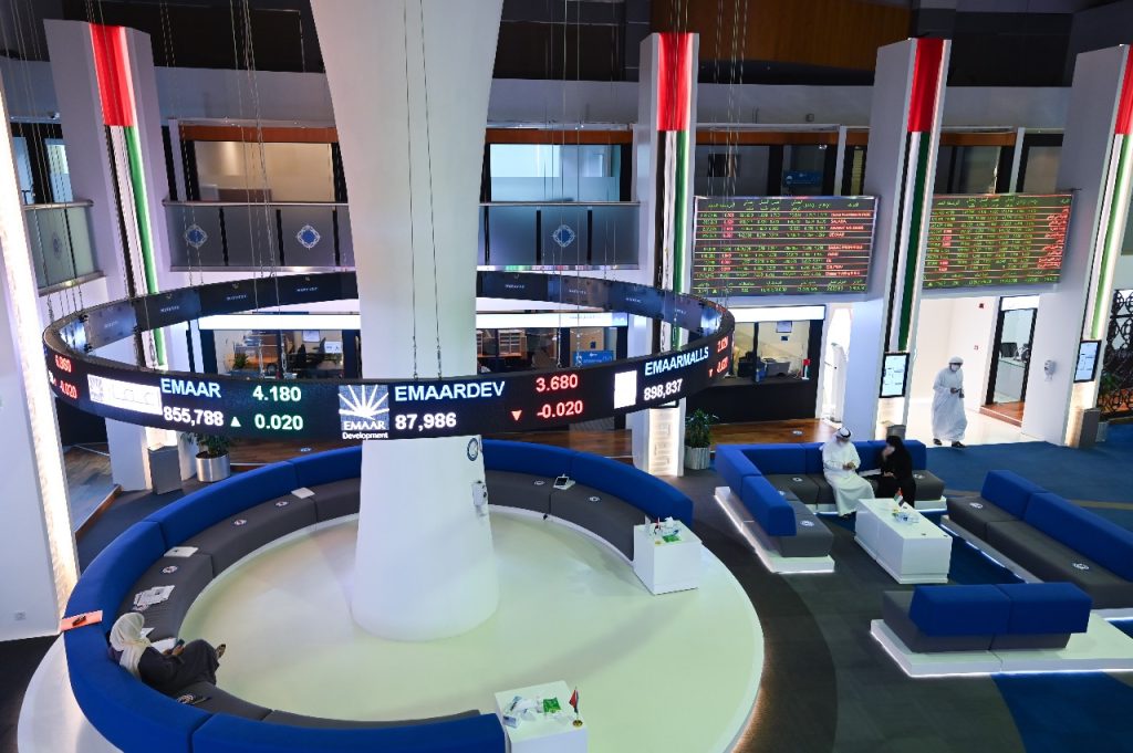 الأسهم المحلية تربح 37 مليار درهم في أسبوع