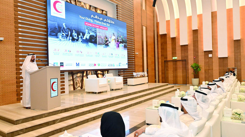 «الهلال الأحمر الإماراتي» تشتري أضاحي وكسوة العيد لأهالي غزة