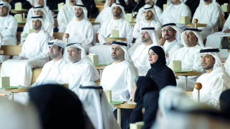 خبير زراعة عالمي: الإمارات تمتلك إمكانات هائلة لإنتاج الطعام دون أرض وبكميات مياه أقل