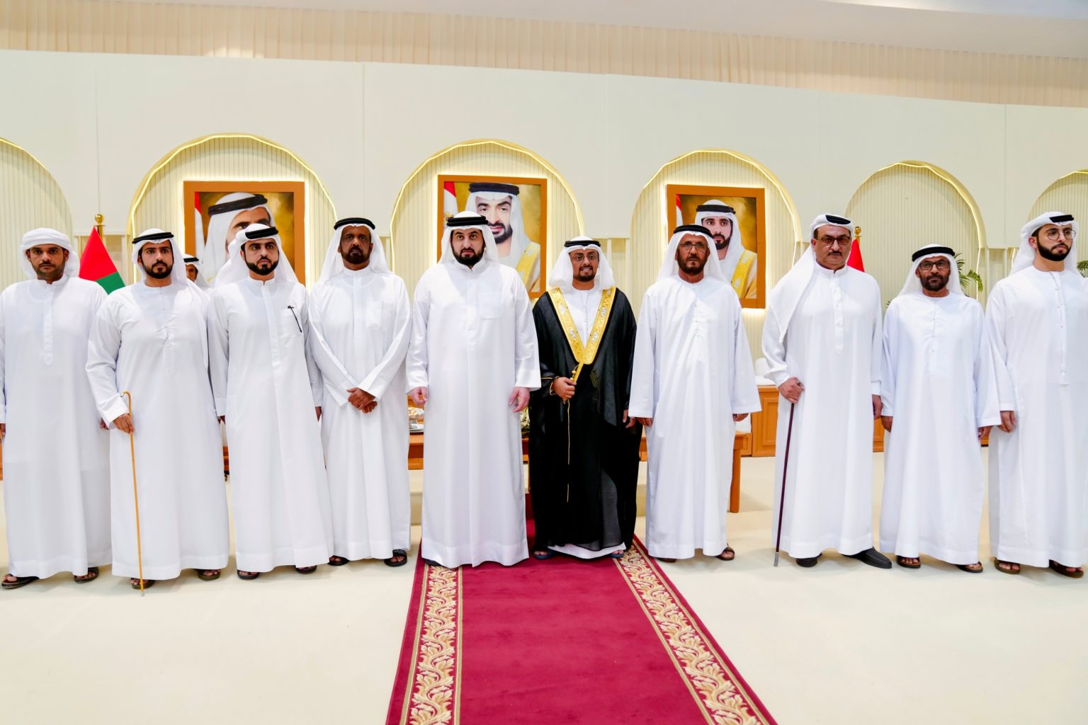 أحمد بن محمد يحضر أفراح عائلة المروشد