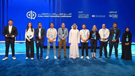 حمدان بن محمد يوجه بإطلاق مبادرة لتدريب مليون شخص على مهارات هندسة الأوامر في الذكاء الاصطناعي