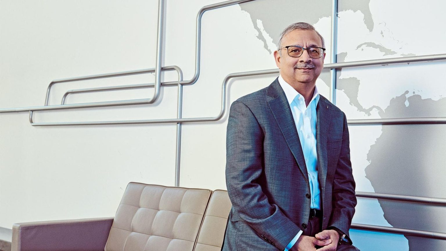 العملاق البالغ من العمر 145 عامًا يقدم الهيدروجين الأخضر للعالم