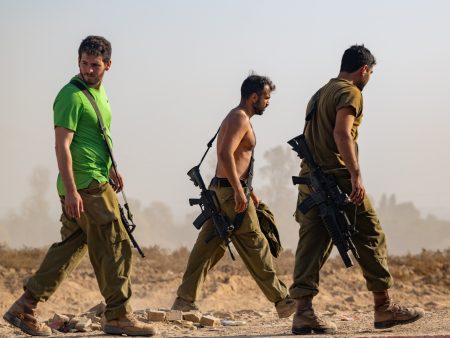 صحيفة إسرائيلية: تذمر حاد بين جنود الاحتياط من طول الخدمة في غزة