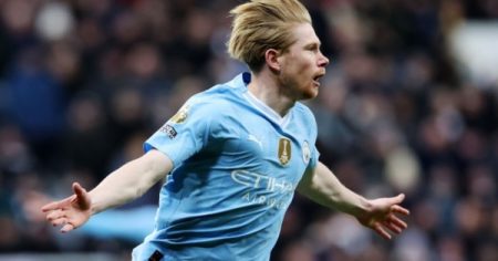 دي بروين: لم اتوقع تحقيق كل هذه النجاحات مع مانشستر سيتي