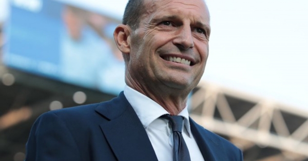 يوفنتوس يقيل اليغري