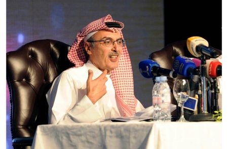 مسؤولون وفنانون وشعراء ينعون الراحل