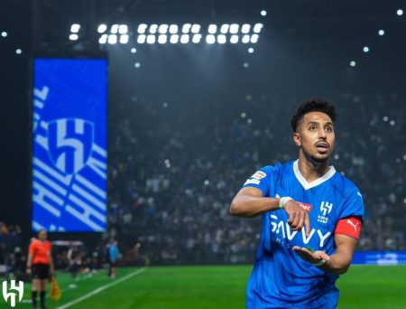 الهلال ينتصر ودربه «سالم» أمام النصر