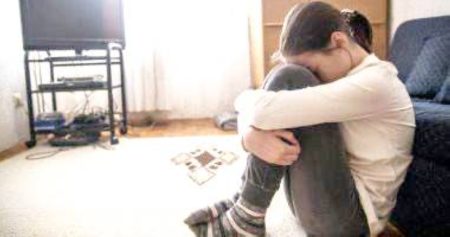 من كل 10 أشخاص معرضون للجنون عند قضاء أغلب الوقت في المنزل !