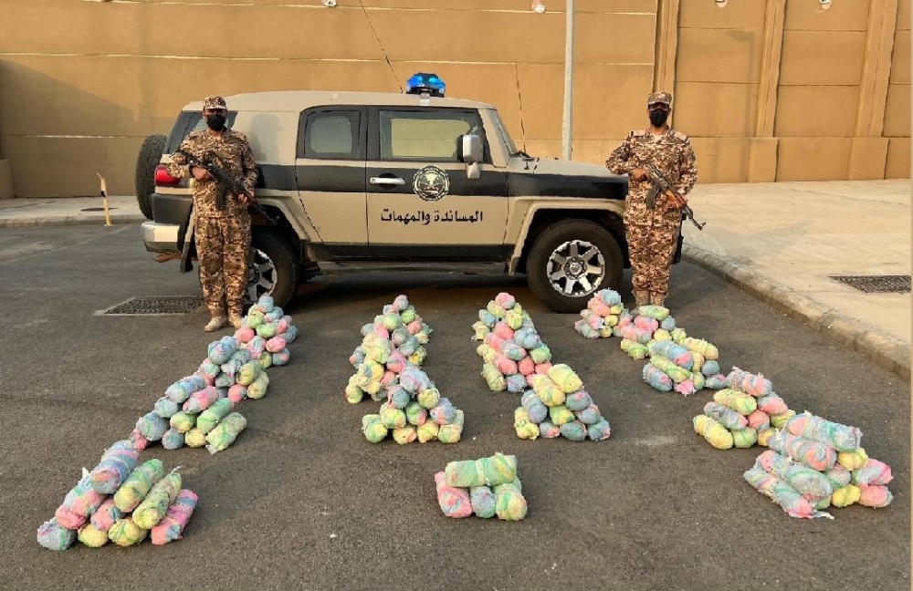 دوريات «المجاهدين» بجازان تحبط تهريب 36 كيلوغراما من نبات القات