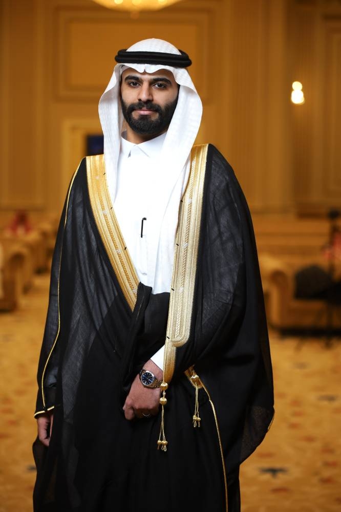 آل هادي يزف ياسر
وأحمد لعش الزوجية