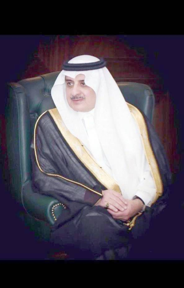 أمير تبوك يرعى حفل تكريم خريجي مدارس الملك عبد العزيز