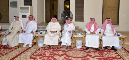 أسرتا السليمان والزعابي تتلقيان التعازي في فقيدهما