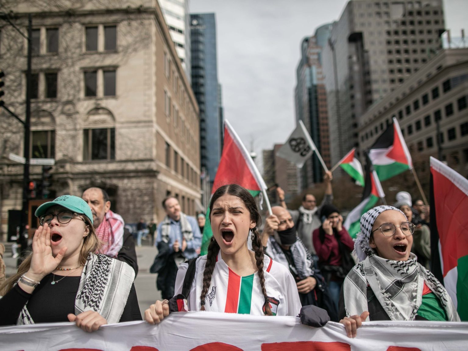 اتساع رقعة الاحتجاجات الطلابية المنددة بالحرب على غزة