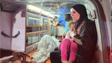 الحرب على غزة.. تنديد بـ”محرقة الخيام” في رفح وحماس تحمّل بايدن المسؤولية