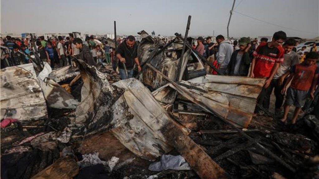 “إسرائيل تتحدى الجميع”.. إدانة عربية ودولية لمجزرة الخيام برفح