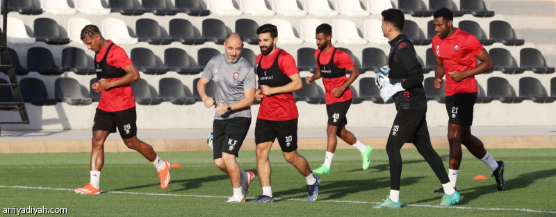 تفاريس والراجح يغيبان عن الرائد