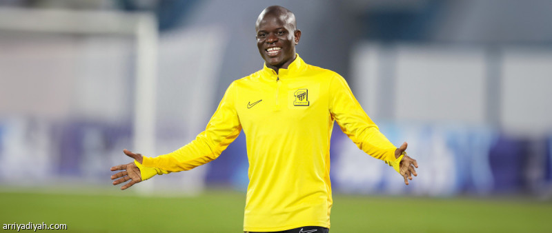 كانتي ليس آخرهم.. نجوم روشن على أبواب اليورو وكوبا أمريكا