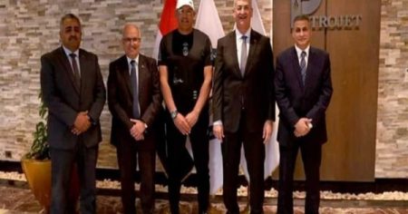 بتروجيت المصري يجدّد عقد مدربه