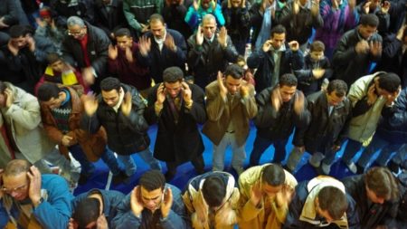 بلدة إيطالية تحرم سكانها المسلمين من مسجد