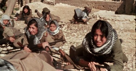 نساء الكفاح الفلسطيني.. أيادٍ ناعمة حملت القنابل والبنادق في وجه المحتل