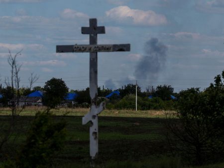 كييف تقر بتقدم روسي في خاركيف وموسكو تدمر أسلحة أوكرانية