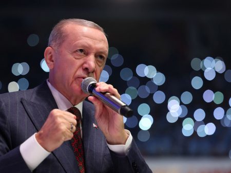 ماذا يجري في تركيا؟.. إليك تفاصيل ليلة ساخنة عاشتها أنقرة