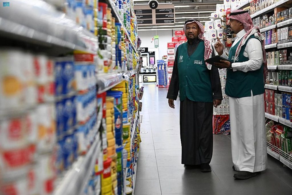 أمانة حائل تواصل جولاتها الرقابية على الأسواق والمنشآت التجارية