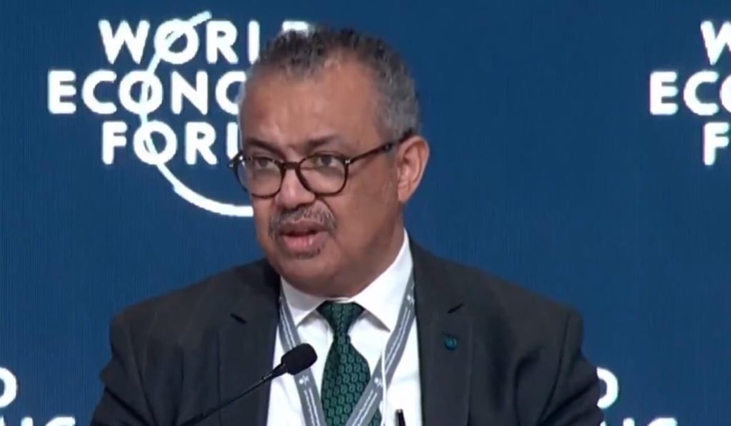 مدير منظمة الصحة العالمية يشيد بدور المملكة في رفع المعاناة الصحية في عدد من الدول