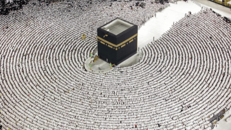 ما مزايا باقات الحج الجديدة؟.. الوزارة توضح التفاصيل