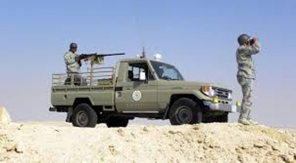 القبض على 8 مخالفين لنظام أمن الحدود بجازان لتهريبهم 195 كيلوجرامًا من القات