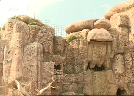 منتزه الخلب.. وجهة جذب سياحية فريدة في الباحة