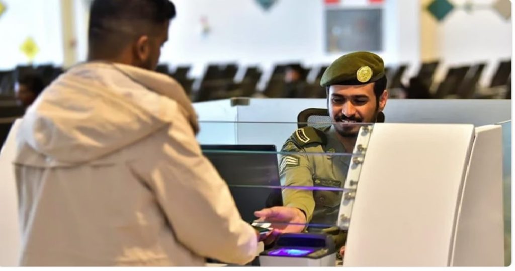 الجوازات تبدأ إصدار تصاريح دخول العاصمة المقدسة إلكترونيًا للمقيمين العاملين خلال موسم الحج