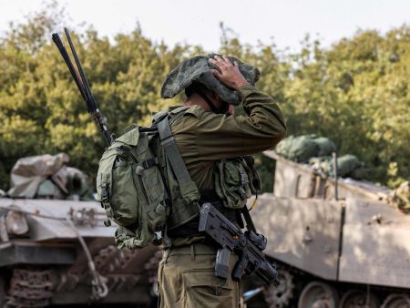 إصابة قائد كتيبة إسرائيلي بجباليا واستمرار القصف على رفح