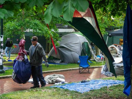 اعتقال 19 طالبا بجامعة بنسلفانيا وبايدن يعد بسماع الطلاب