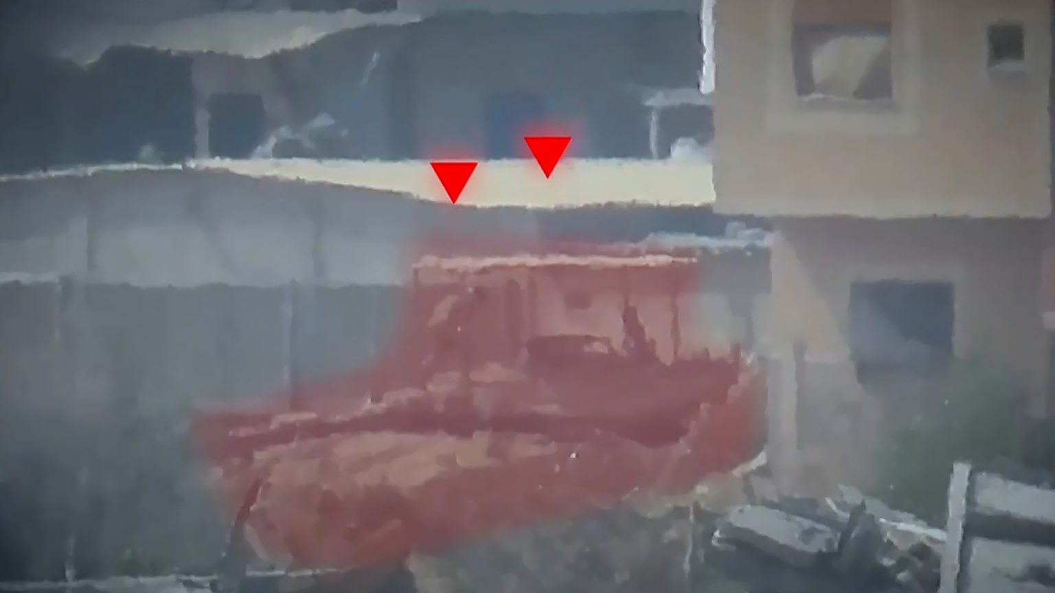 قبل قصفها بالهاون.. مقاتل بسرايا القدس يوجه رسالة نارية لقوات الاحتلال