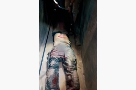 شاهد.. مقطع للقسام يُظهر سحب جندي إسرائيلي داخل نفق بغزة