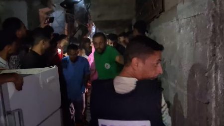 5 شهداء بينهم حامل في قصف إسرائيلي لشقة سكنية غربي رفح