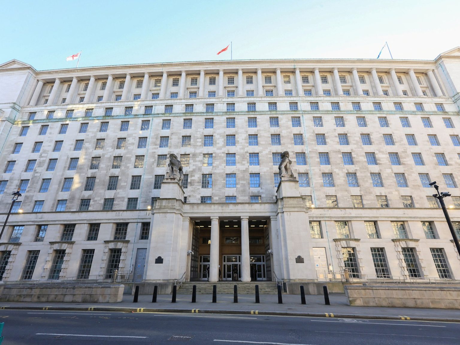 تقارير بريطانية عن محاولة اختراق صينية وبكين تنفي