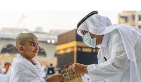 «الشؤون الدينية» تتيح مئات الفرص للعمل التطوعي في الحرمين الشريفين