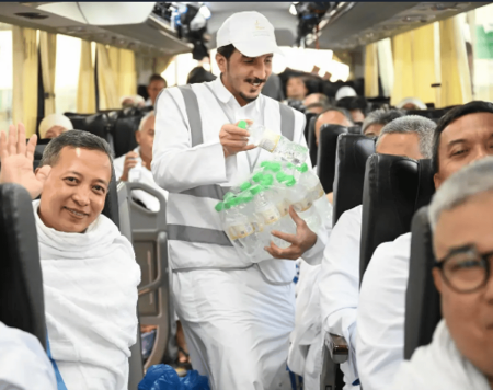 خدمات فائقة وأعمال جليلة تواكب مُغادرة الحجاج من المدينة إلى مكة